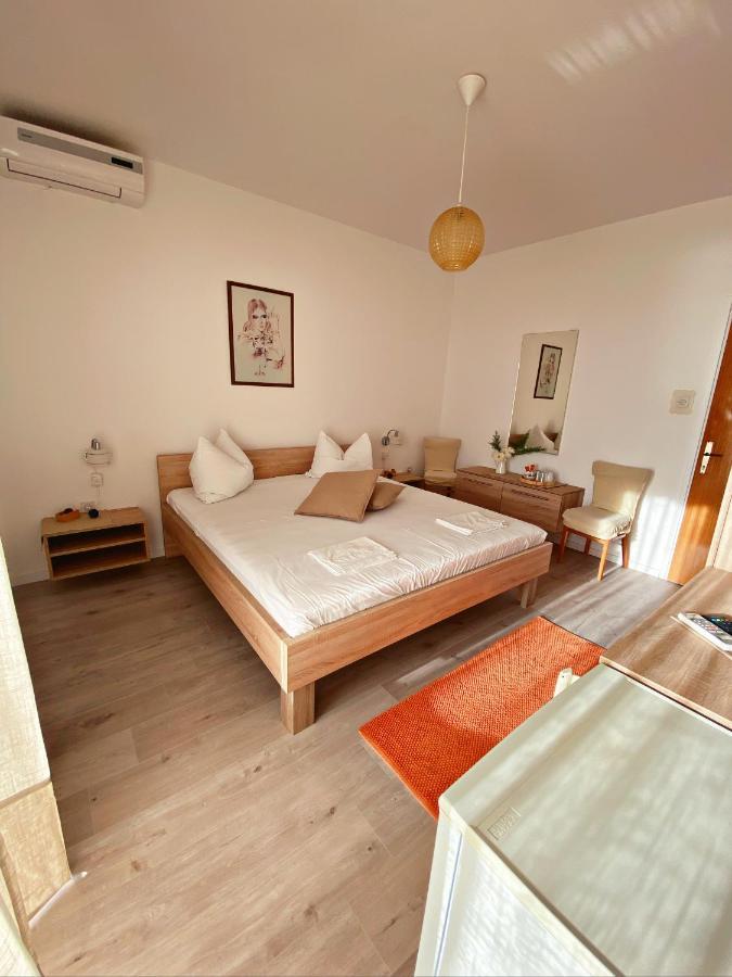 Hotel The Manzoni Family 1 à Punat Extérieur photo